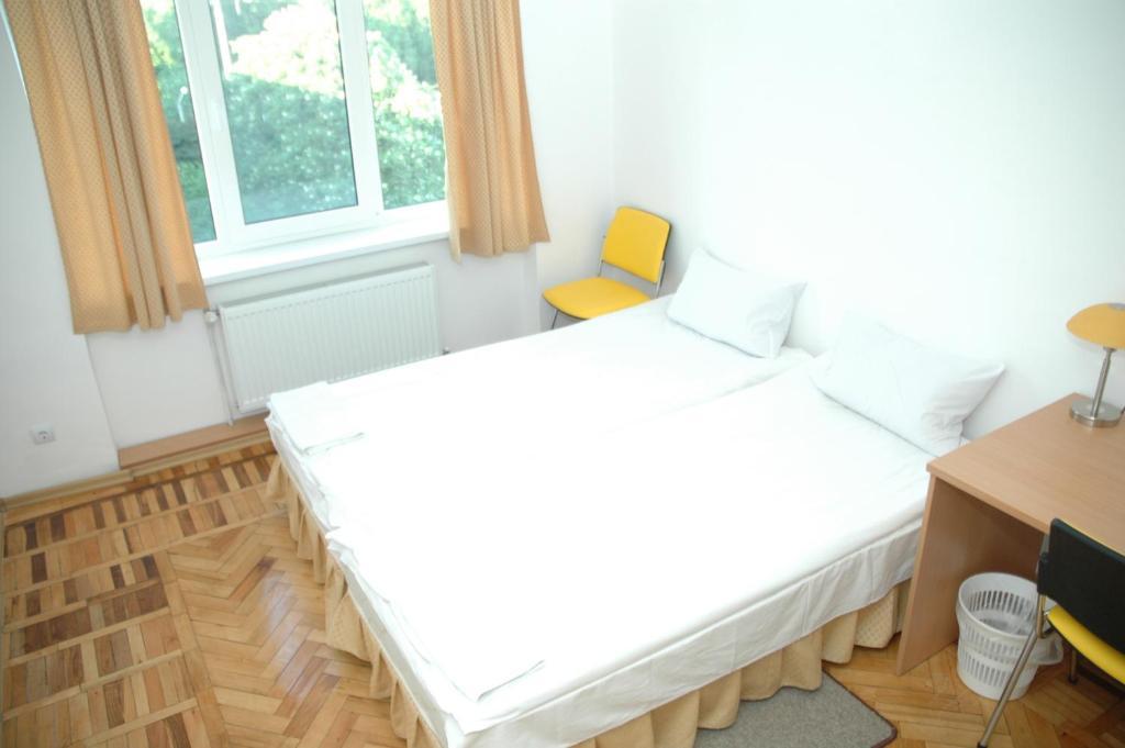 Yellow House Hostel Lviv Bilik gambar