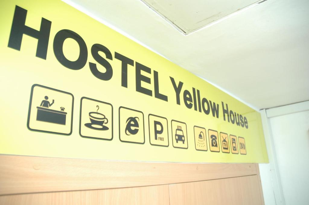 Yellow House Hostel Lviv Luaran gambar