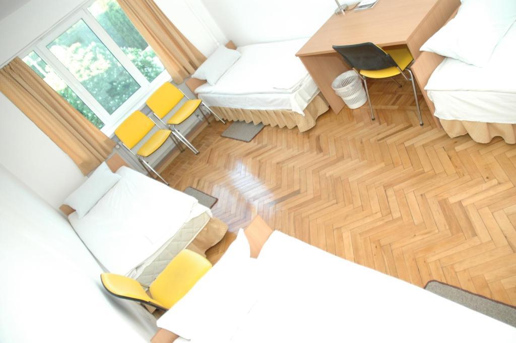 Yellow House Hostel Lviv Bilik gambar